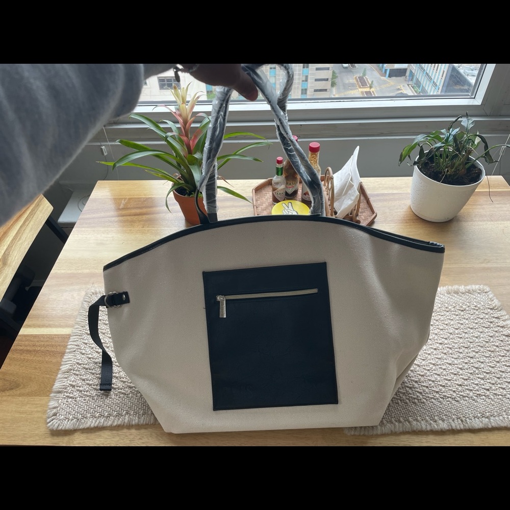 NWT Beis Tote Bag